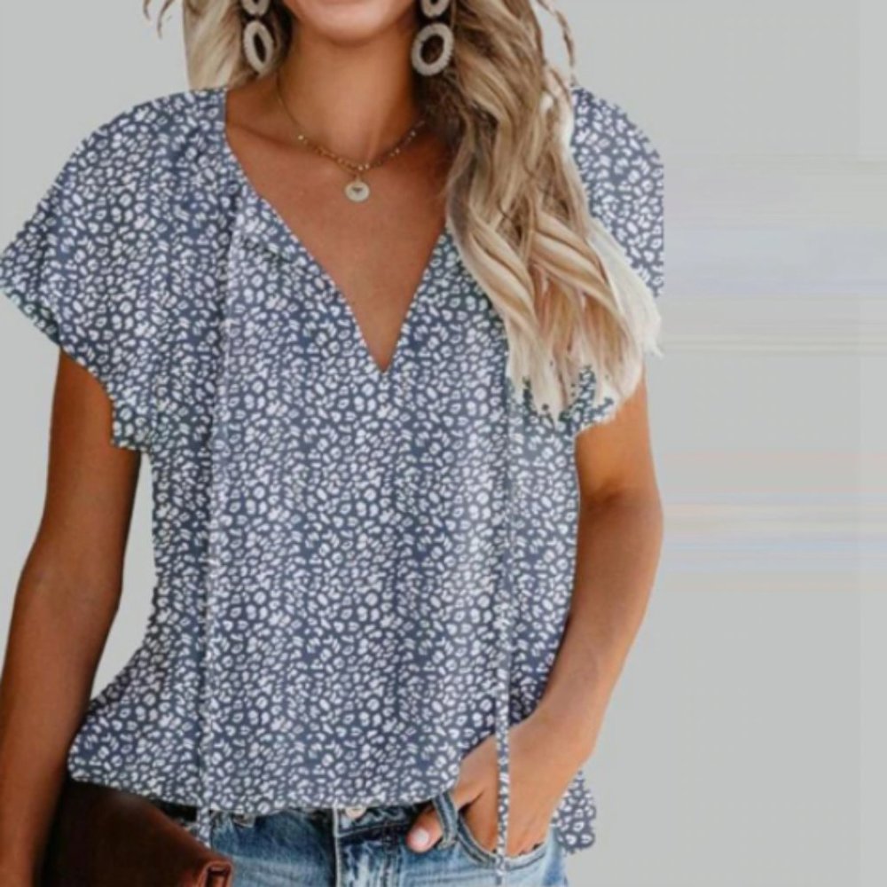 NWT Mini Blue and White Print Flutter Sleeve Tie-Front Top